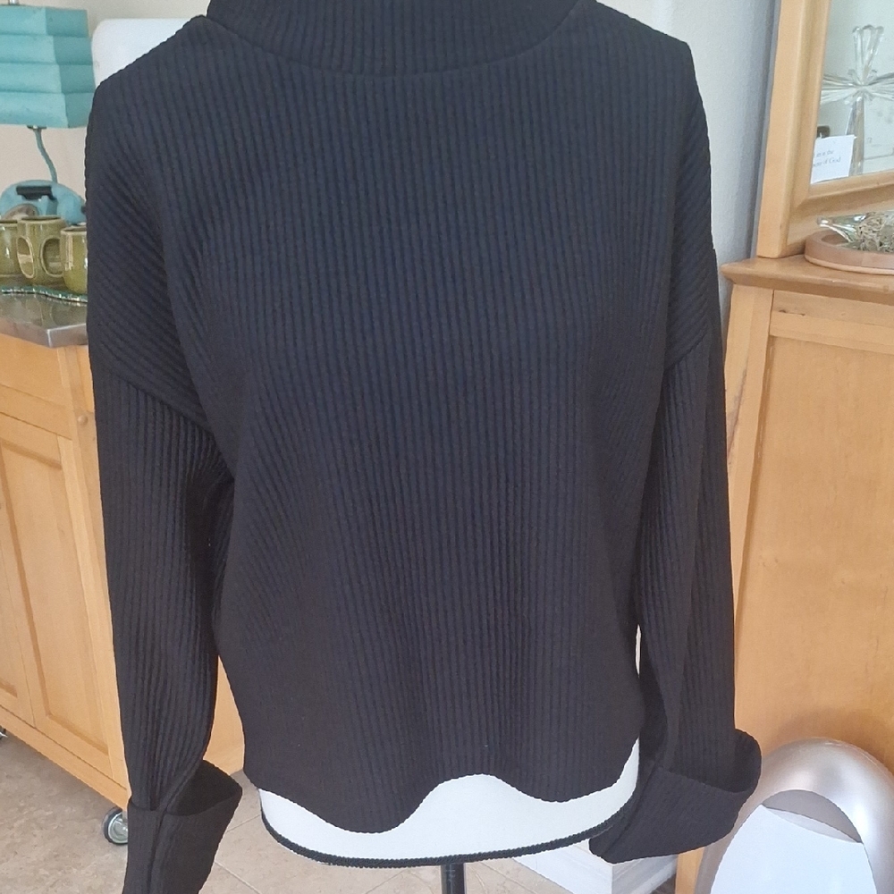 Kenneth Cole Chic Black Ribbed Sweater, Size L